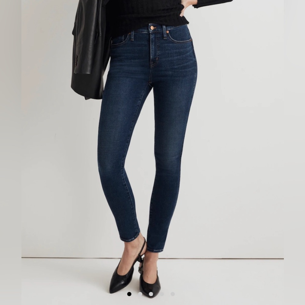 Madewell 10” High Rise Skinny Jeans size 26 dark wash